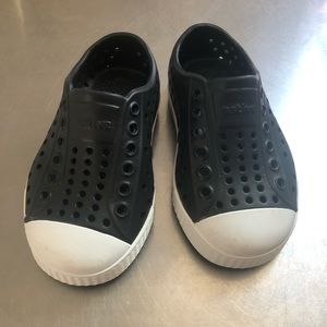 N A T I V E S toddler slip-ons NWOT